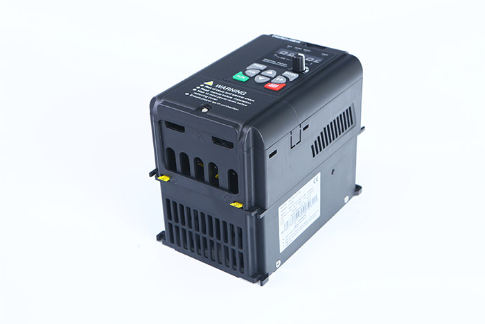 变频器矢量控制的优点和应用体现在哪些方面？